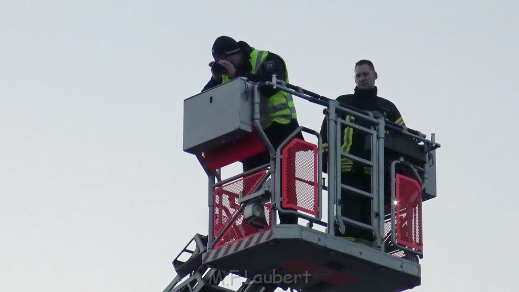 VU Pol Fussgaenger Bonn Einfahrt Bonner Polizeipraesidium TK P11.jpg